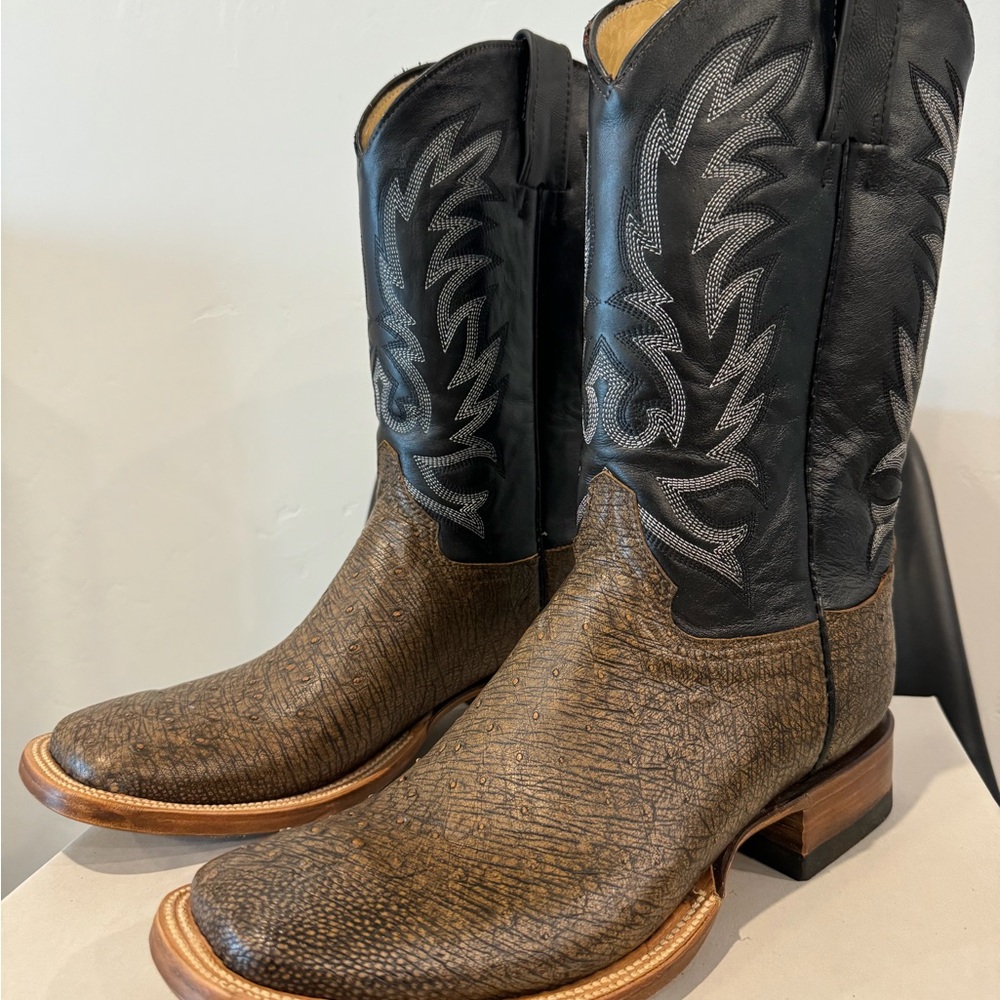 Men's Black and Brown Western Boots